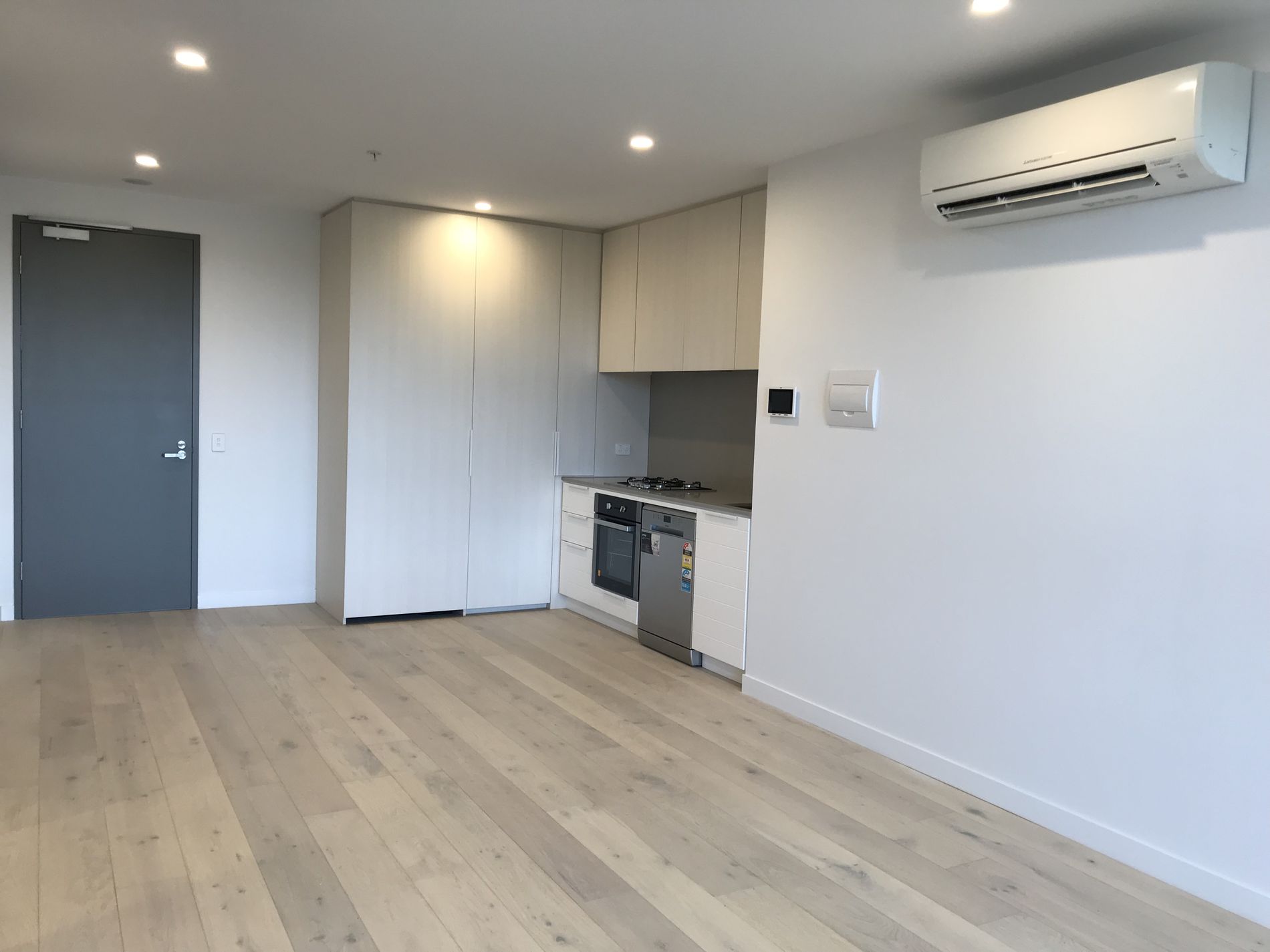 815 / 91 Galada Avenue, Parkville