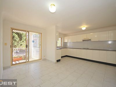 2 / 9 Sir Joseph Banks Street, Bankstown