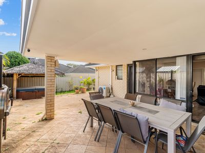 7 Ellesmere Circuit, Success