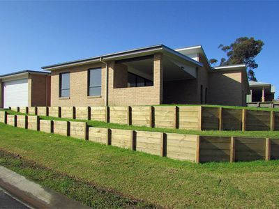 2 Fan Palm Court, Ulladulla