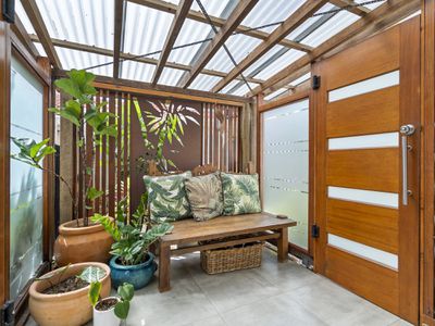 69 Tallebudgera Drive, Palm Beach