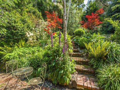 30 Governors Drive, Mount Macedon