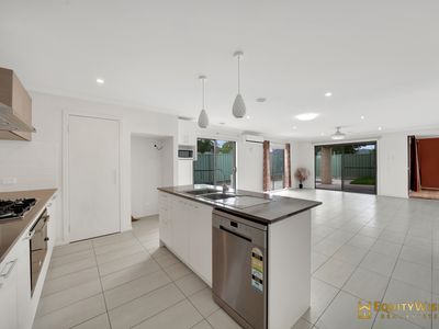 96 Ribblesdale Avenue, Wyndham Vale