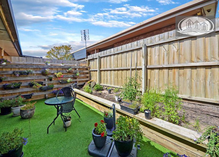 2 / 44-46 Peter Street, Portland