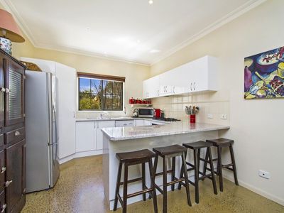4 Fryers Road, Chewton