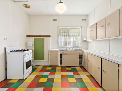 9 First Avenue, Erowal Bay
