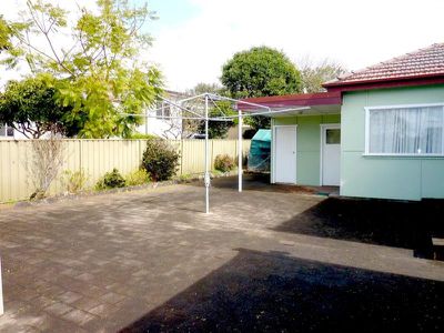 16 Hilton Ave, Roselands