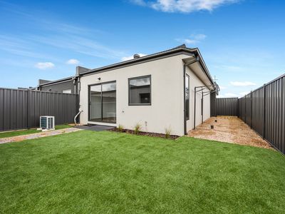 26 Raffles Walk, Werribee