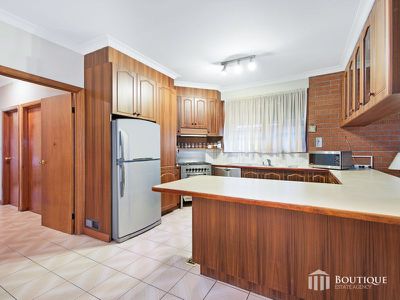 36 Bellbrook Drive, Dandenong North