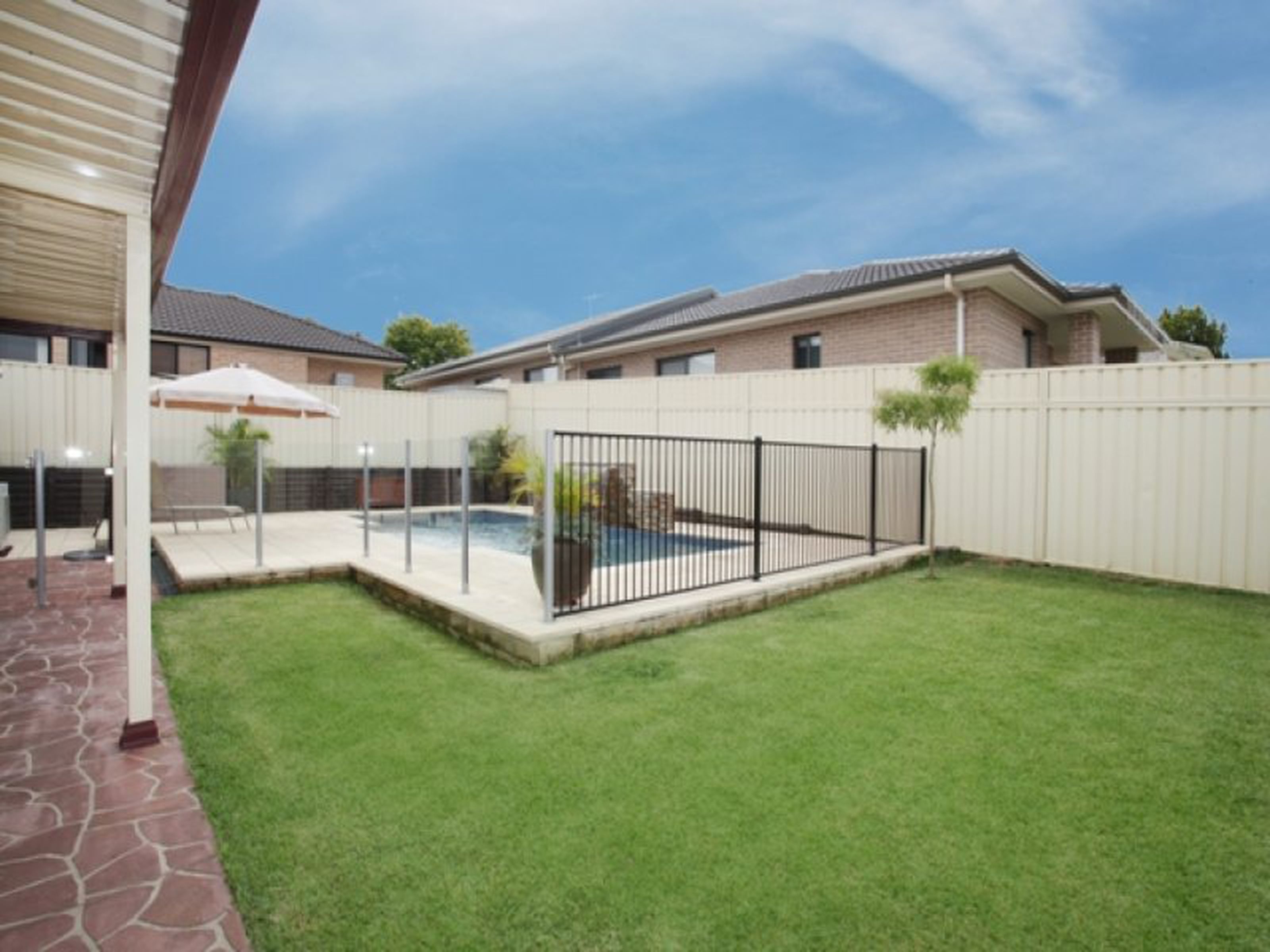 10 Beal Place, GLENMORE PARK