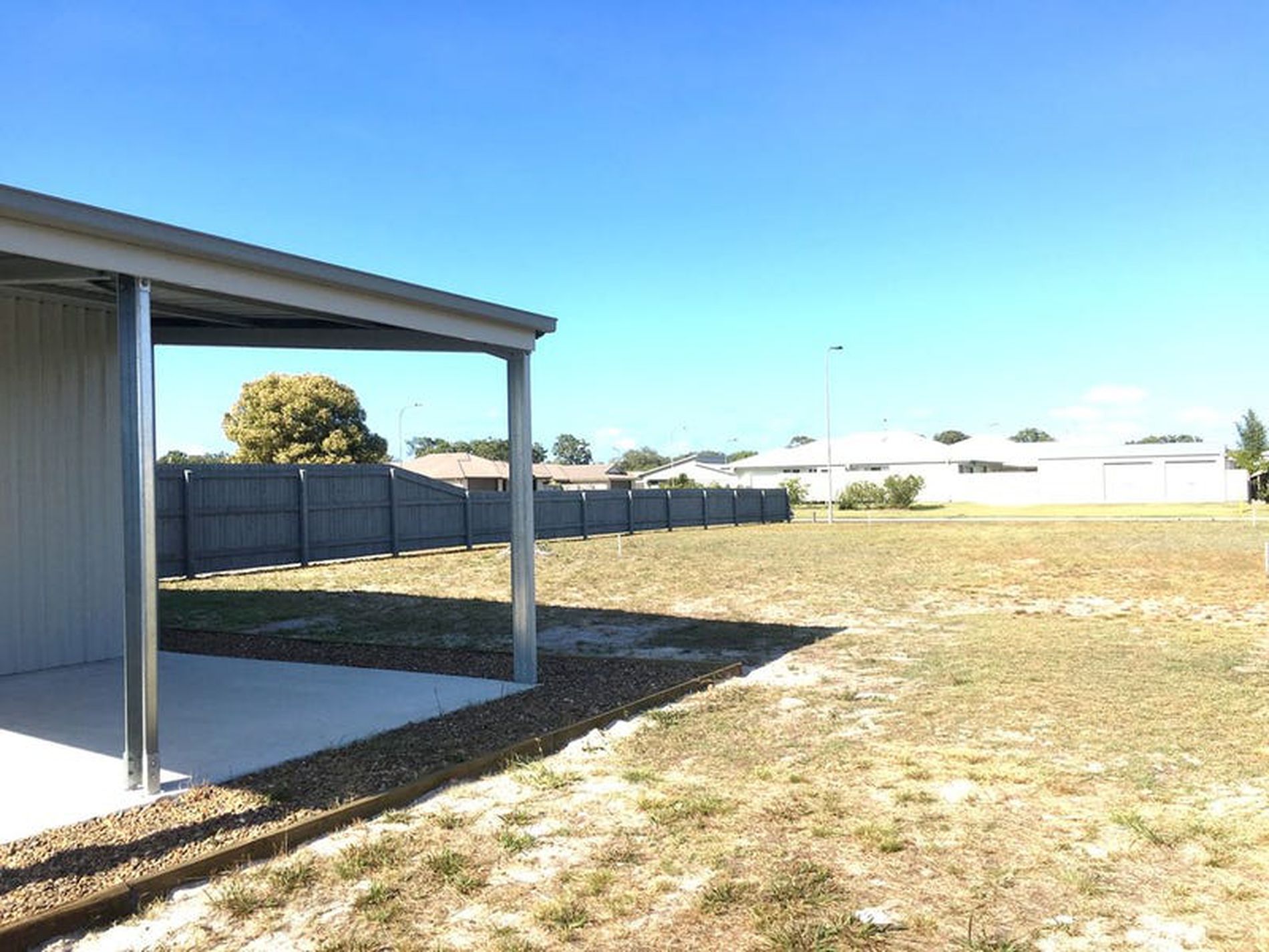 24 Sunset Avenue, Woodgate