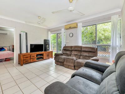 12 Port Mar St, Moulden