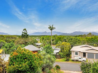 18 Lowanna Close, White Rock