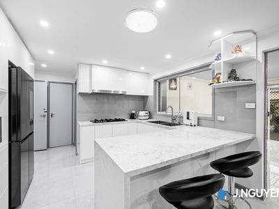 32 Gregorace Place, Bonnyrigg