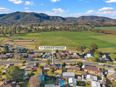 11 Harrier Parade, Tamworth