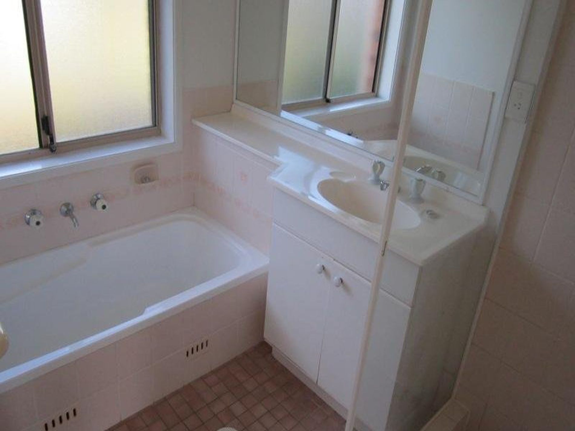 10 Corunna Crescent, Flinders