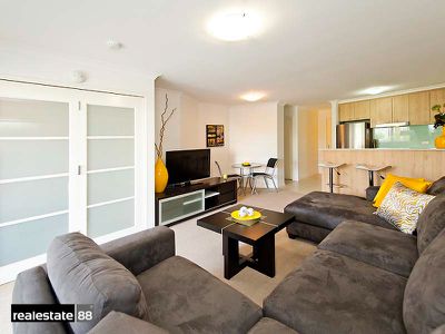 7  /  990 Wellington Street, West Perth