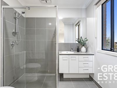 77 Morningside Boulevard, Cranbourne West