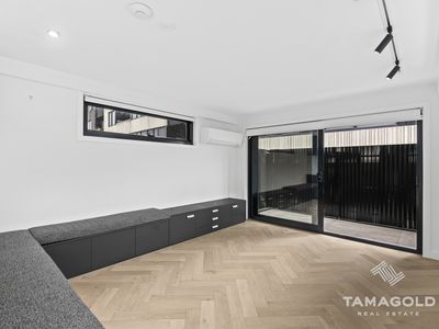 733B Burwood Road, Hawthorn East
