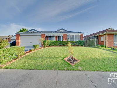 30 Broome Crescent, Cranbourne North