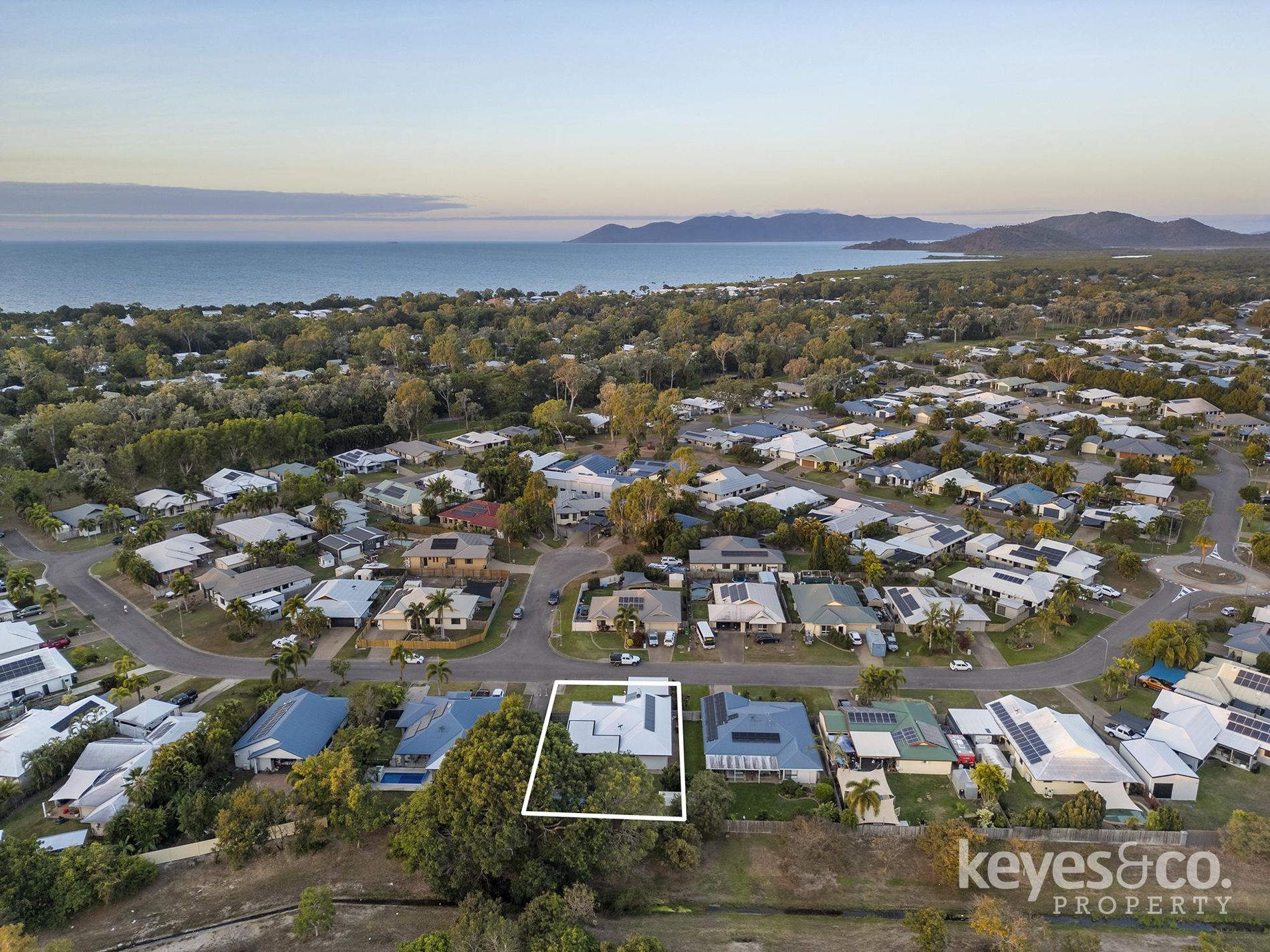 15 Greentree Circuit, Bushland Beach