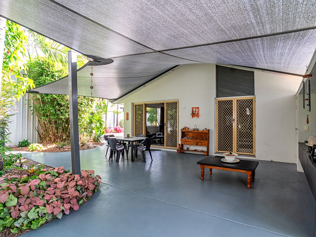 679 Boat Harbour Drive, Urangan