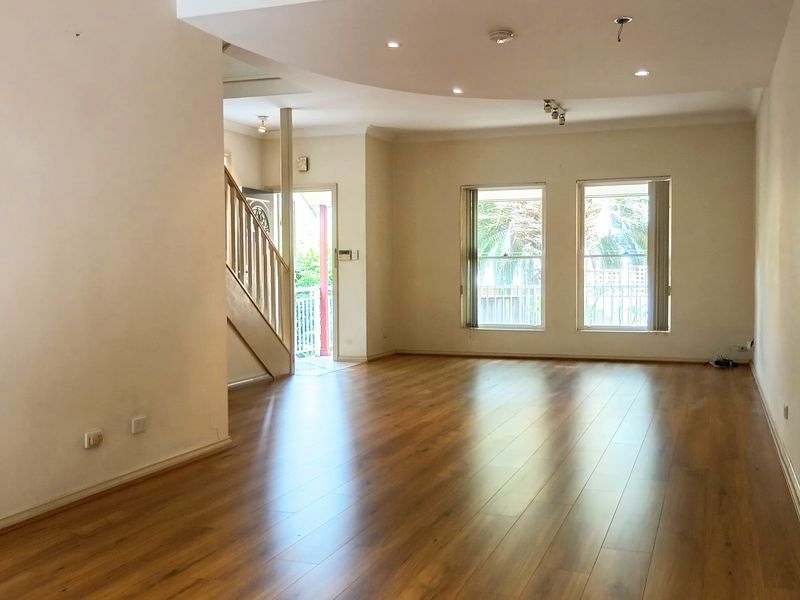 4 / 5 Jersey Road, Strathfield