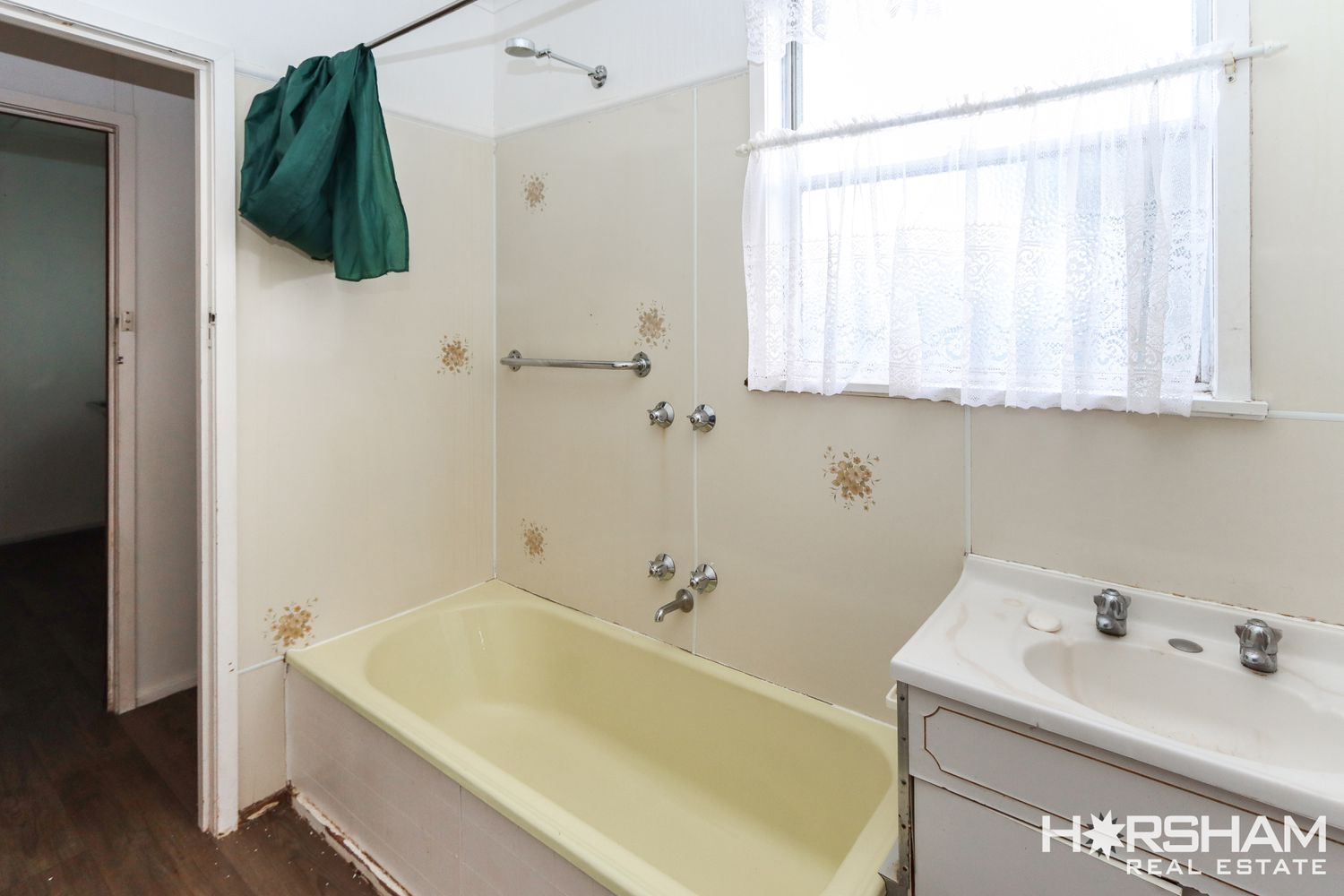2 Rodda Place, Horsham