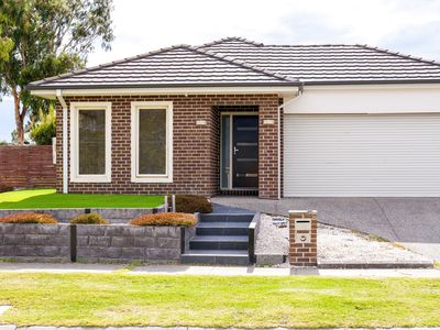 34 Olivebank Crescent, Cranbourne North