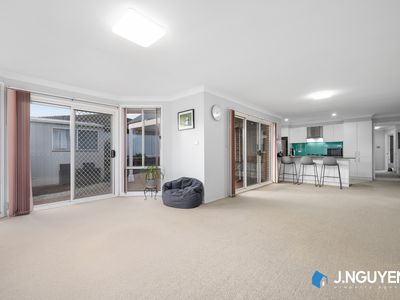 172 Leacocks Lane, Casula