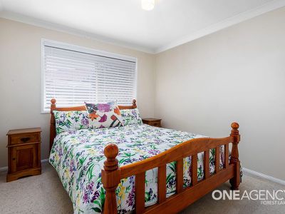7 Snowbird Pl, Wishart