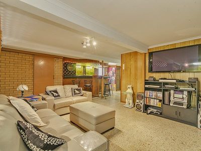17 Amanda Street, Rochedale South