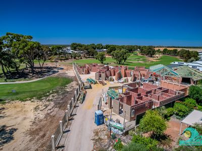 2 / 6 Merion Court, Yanchep