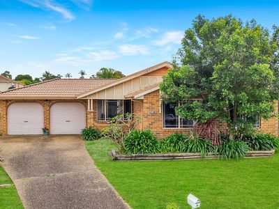 6 Barwon Close, Blue Haven