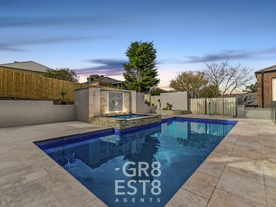 10 Hillcrest Avenue, Narre Warren