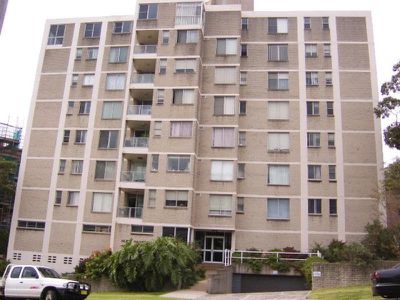 9 / 11-15 Ocean Street, Wollongong