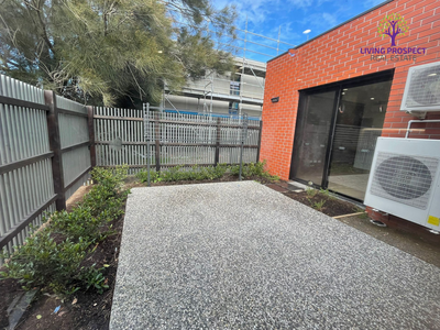 23 Rosala Avenue, Altona North