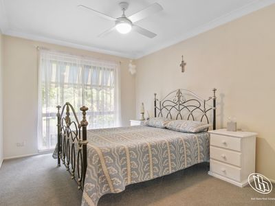 42 Mummaga Lake Drive, Dalmeny