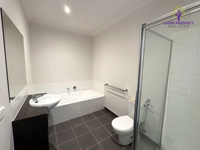 13 Laurence Way, Tarneit