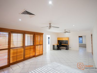 16 / 3 Royal Pines Close, Dubbo