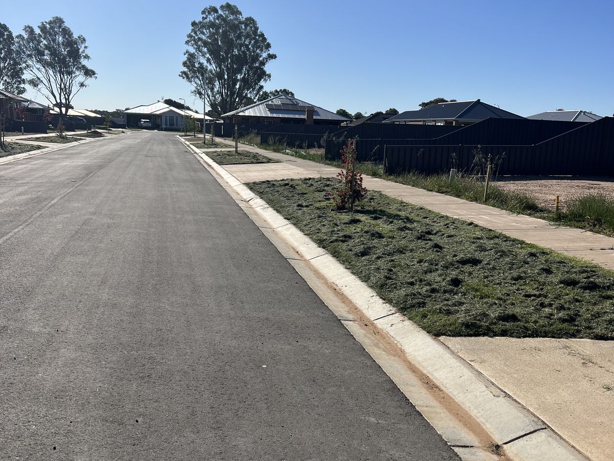 24 Goodenia Drive, Benalla