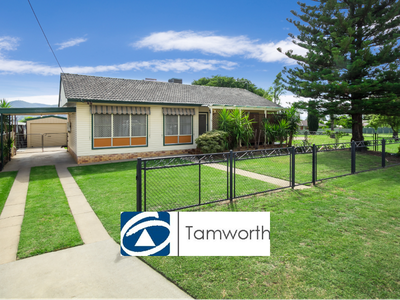 57 Oak Street, Tamworth