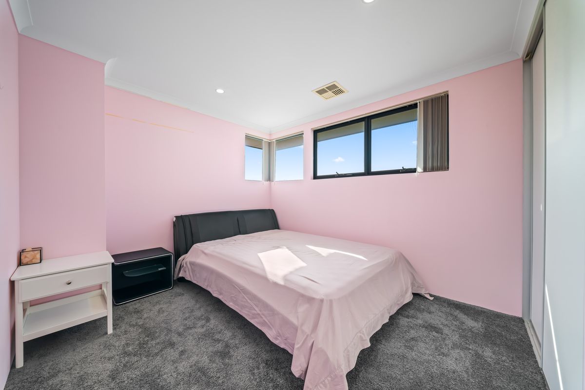 13 Eucalyptus Drive, Hammond Park