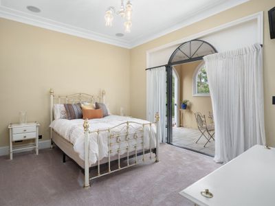 33 Wilga Drive, Bunya