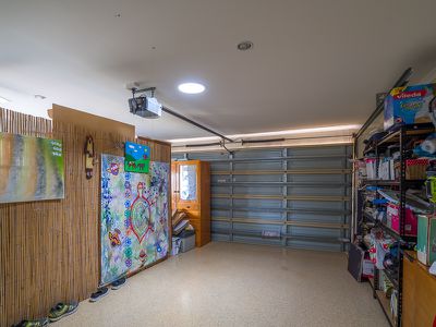 8 McIntyre Court, Urraween