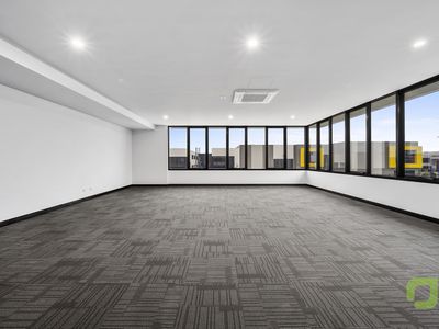 28 Robbins Circuit, Williamstown North
