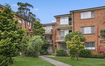 9 / 2 Gray Crescent, Eastlakes