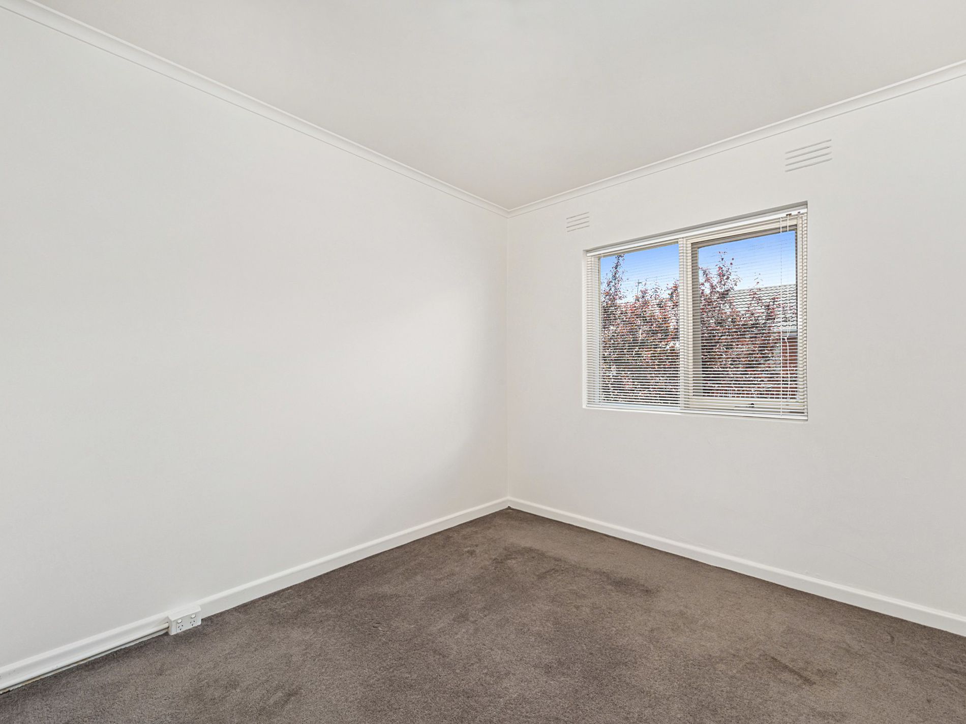 14/15 Waratah Avenue, Glen Huntly Vic