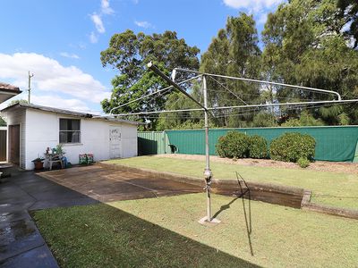 4 Bombala Street, Pendle Hill