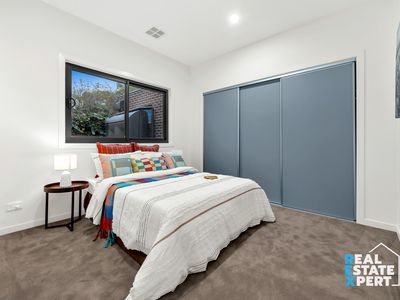 1 / 12 Rowan Drive, Doveton